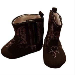 Rising Star Crib Cowboy Boots Size 6 -9 Months